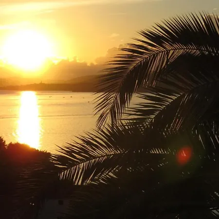 Beautiful For Two Persons With Sea View In Near The *