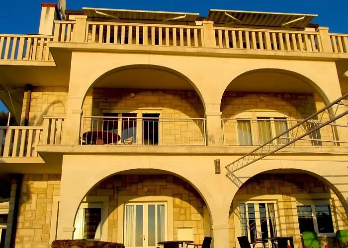 דירה Beautiful For Two Persons With Sea View In Near The טרוגיר